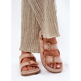 Inna Chanclas para mujeres con hebillas y dobladillo beige decorativo 3