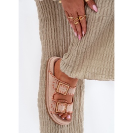 Inna Chanclas para mujeres con hebillas y dobladillo beige decorativo 6