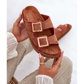 Inna Chanclas para mujeres con hebillas y camello decorativo marrón 8