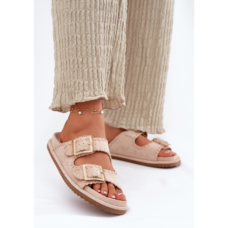 Inna Chanclas para mujeres con hebillas y dobladillo beige decorativo 2