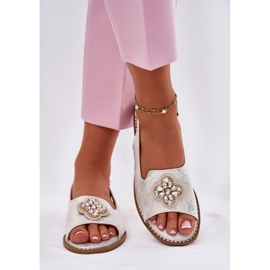 S.Barski Sandalias para mujeres de tacón plano con detalle decorativo S. Barski KV51-080 Plata 3