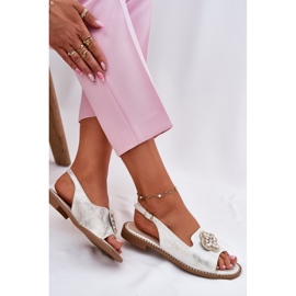 S.Barski Sandalias para mujeres de tacón plano con detalle decorativo S. Barski KV51-080 Plata 7