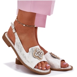 S.Barski Sandalias para mujeres de tacón plano con detalle decorativo S. Barski KV51-080 Plata 9