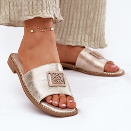 S.Barski Flip-flops de tacón plano para mujeres con un adorno S. Barski KV51-089 Oro dorado 2