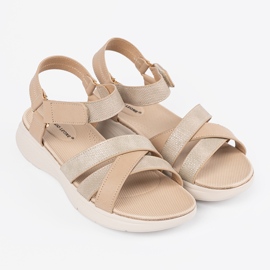 Sergio Leone Sandalias beige ligeras en una plataforma blanca 2