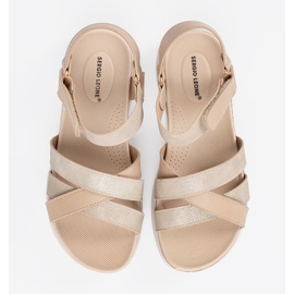 Sergio Leone Sandalias beige ligeras en una plataforma blanca 3
