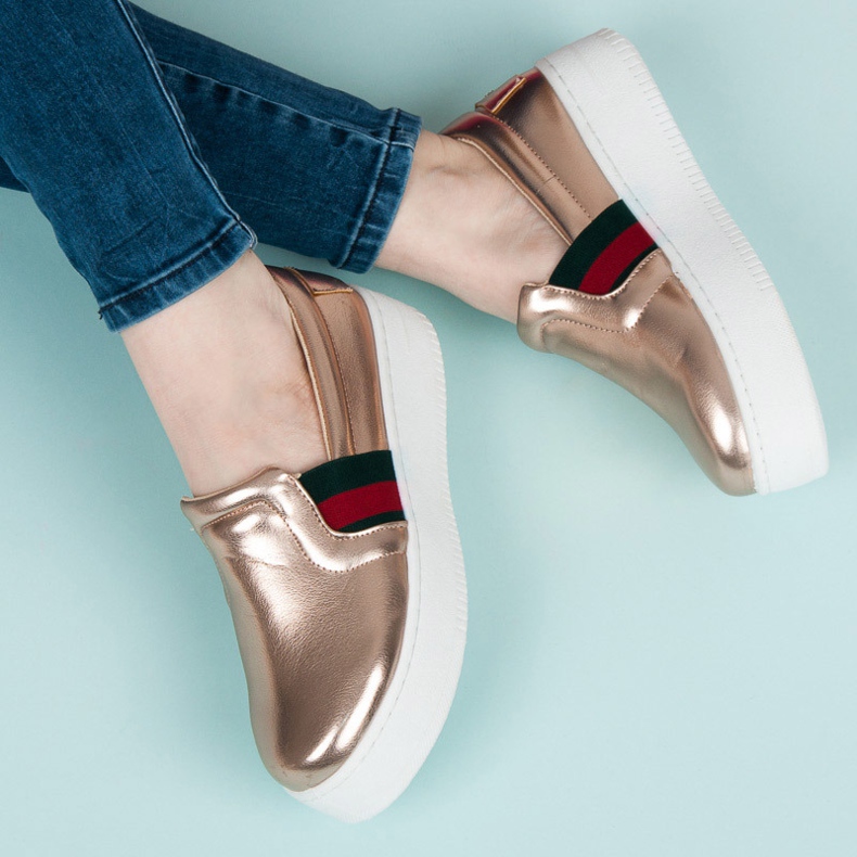 Kylie Slipons en la plataforma rosado 1