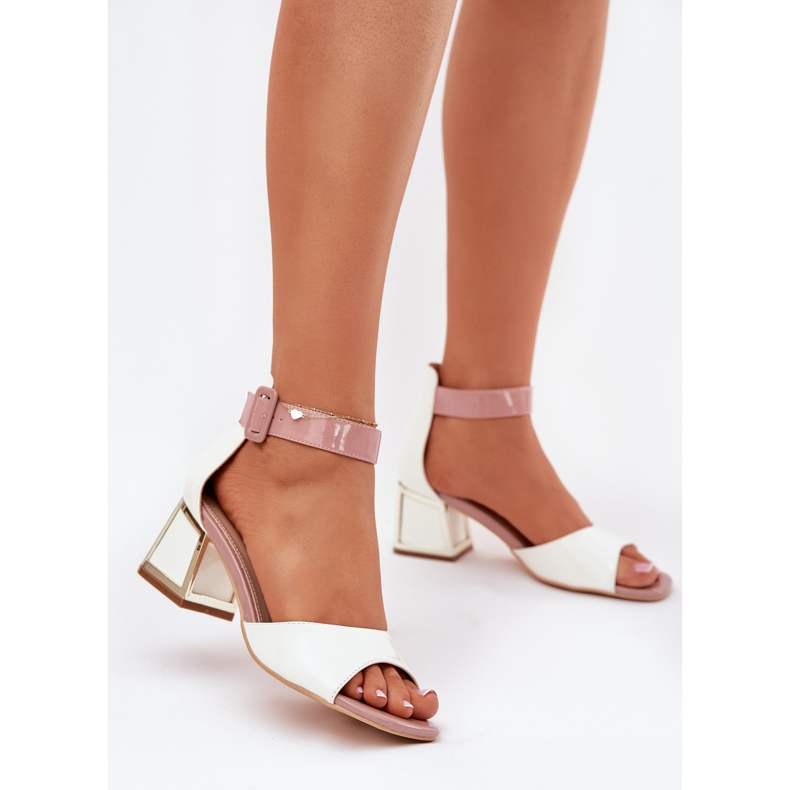 EVento Sandalias de mujeres barnizadas en el poste blanco 2