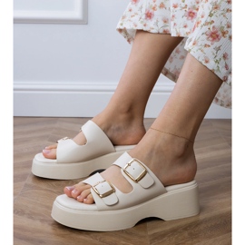 Chanclas blancas con rayas blanco 1
