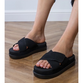 Zapatillas negras con rayas en la plataforma negro 1