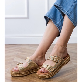 Chanclas doradas con abrazaderas en rayas dorado 2