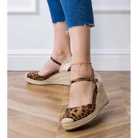 Sandalias de pantera alpargatas en cuña marrón 3
