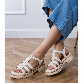 Sandalias blancas con hebilla blanco 2