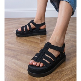 Sandalias Black Gladiator en la plataforma negro 2