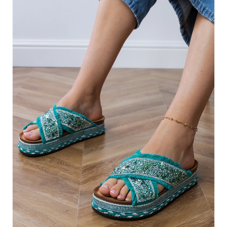 Chanclas verdes con rayas 1 Chanclas verdes con rayas 1
