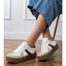 Zapatillas de deporte de leopardo femenino en la plataforma blanco 2 Zapatillas de deporte de leopardo femenino en la plataforma blanco 2