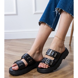 Chanclas negras planas con abrazaderas en rayas negro 2