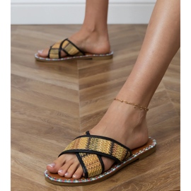 Chanclas negras planas con bordados coloridos en los bordes negro 4
