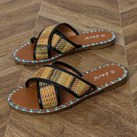 Chanclas negras planas con bordados coloridos en los bordes negro 8