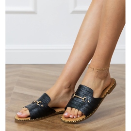 Chanclas negras planas con una decoración dorada negro 2 Chanclas negras planas con una decoración dorada negro 2