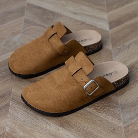 Flip brown -Flops construidos sobre una suela de corcho marrón 5