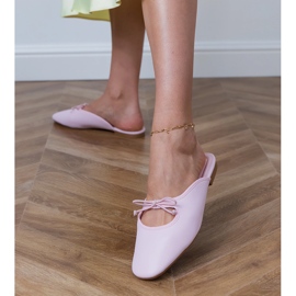 Pink Flip -Flops construidos sobre una suela plana rosado 6
