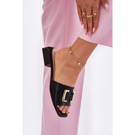Vinceza Elegantes zapatillas para mujeres en un bloque con un detalle dorado de Vincez 62229 Negro 3