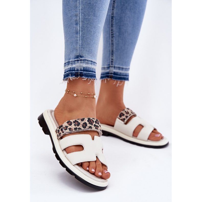 Flip Flip Flip Flip Vinceza 66769 Light Bell beige 2 Flip Flip Flip Flip Vinceza 66769 Light Bell beige 2