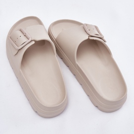 EVento Zapatillas de espuma para mujeres en la plataforma con una hebilla beige 8