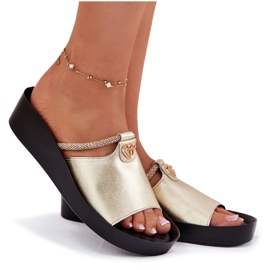 S.Barski Chanclas de cuero para mujeres con una tira decorativa de oro KV51-034 dorado 7