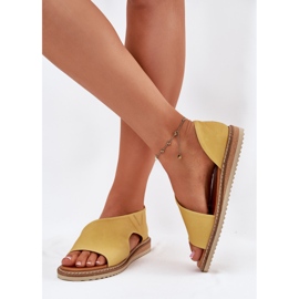 Sandalias de cuero para mujeres Artiker 46C1015 Amarillo 6