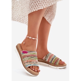 Flip Flip Flip Flip con una cuña multicolor placta en cuña 1