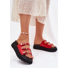 Flip fallas para mujeres en la plataforma con rayas rojas rojo 2 Flip fallas para mujeres en la plataforma con rayas rojas rojo 2