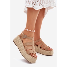 Sandalias para mujeres con rayas y trenza de color caqui beige 1