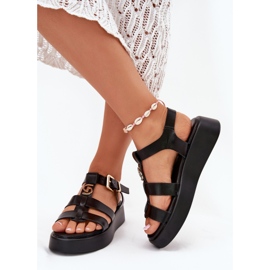 Sandalias de mujeres en la plataforma con un detalle dorado negro 3