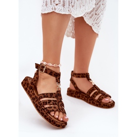 Sandalias para mujeres en la plataforma con un detalle dorado leopardo marrón 2