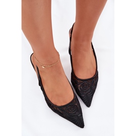 Sandalias de tacones de encaje con un tacón abierto negro 6