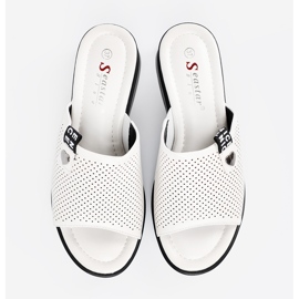 Seastar Chanclas blancas de trabajo abierto en la plataforma blanco 3