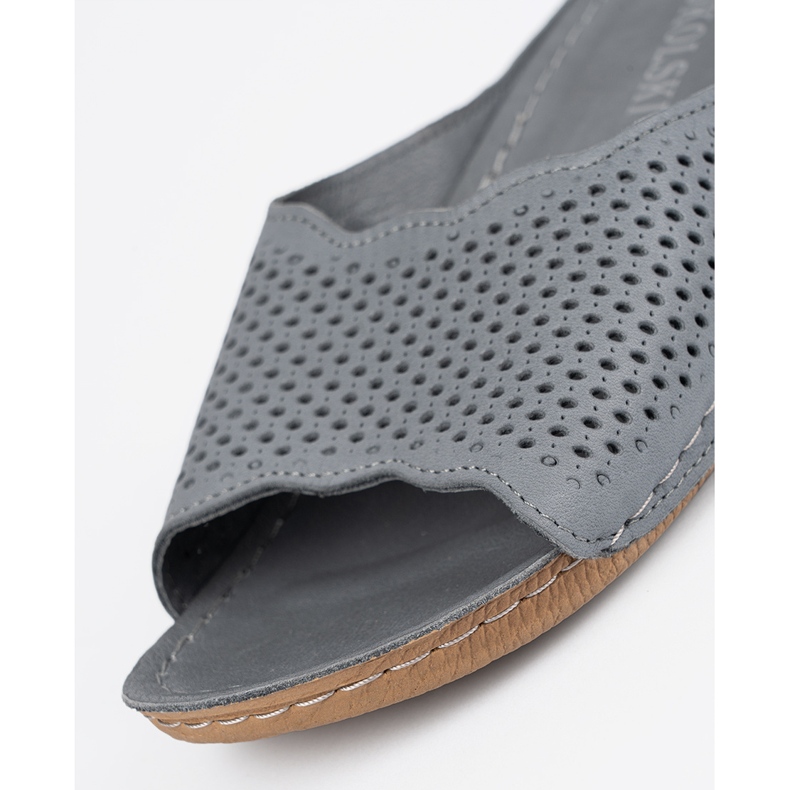 T.Sokolski Chanclas grises de cuero 1