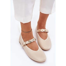 Bailarinas femeninas con cinturón y alfileres dorados beige 5