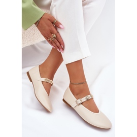 Bailarinas femeninas con cinturón y alfileres dorados beige 6