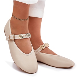 Bailarinas femeninas con cinturón y alfileres dorados beige 8