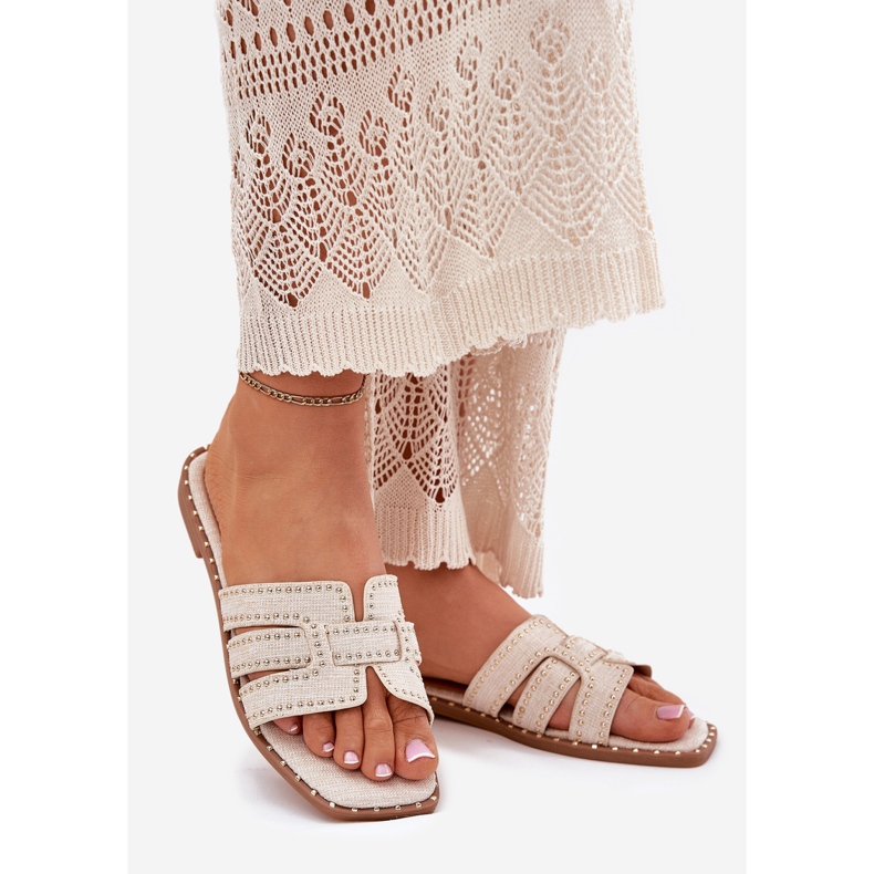 Chanclas planas de ala plana decorada beige 1