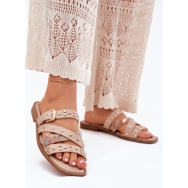 Flip de mujeres de mujeres decoradas para mujeres con rayas y una abrazadera beige 2