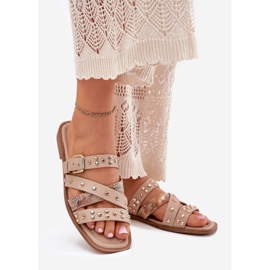 Flip de mujeres de mujeres decoradas para mujeres con rayas y una abrazadera beige 1