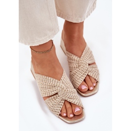 Zapatillas para mujeres en el bloque Maciejka 06955-25 Beige-Gold 5
