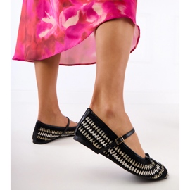 Ballerinas de material negro con una hebilla y un arco 1 Ballerinas de material negro con una hebilla y un arco 1