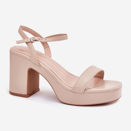Sandalias de cuero ecológica en el post beige 6