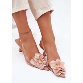 Sandalias transparentes en un tacón alto con una flor decorativa desnuda beige 10
