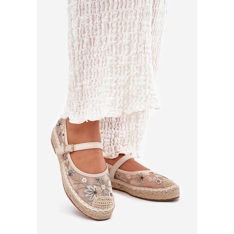 Mesh alpargatas con bordados en la plataforma beige 1 Mesh alpargatas con bordados en la plataforma beige 1